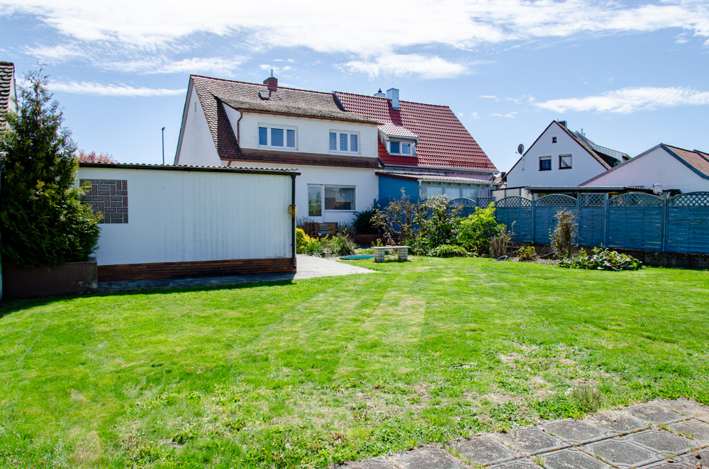 Nordansicht mit Garten