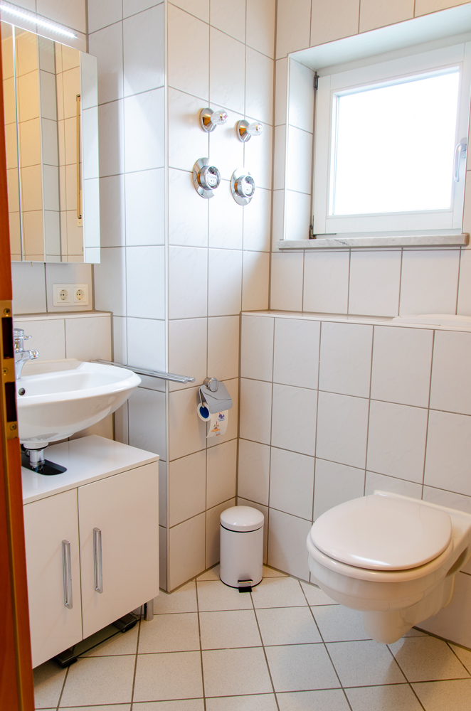 Badzimmer mit Waschmaschine