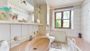 Badezimmer EG
