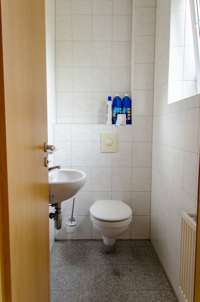 Gäste-WC EG