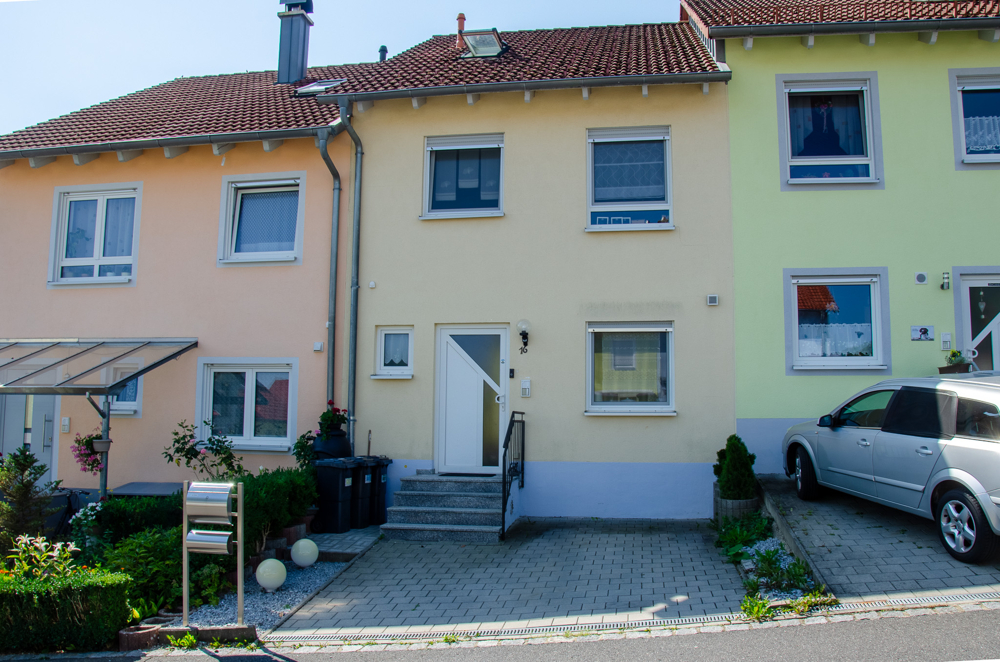 Nordseite mit Stellplatz