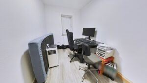 Kinder-/Arbeitszimmer