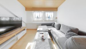 Wohnzimmer/Schlafzimmer DG